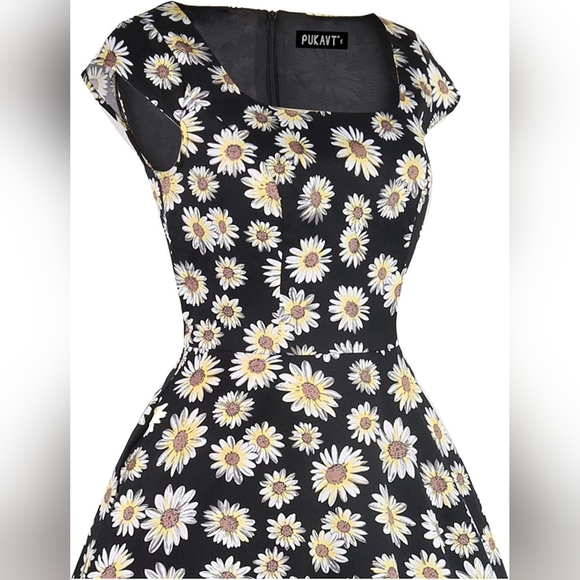 Women's Cocktail Party Dress with Cap Sleeves and Pockets - Picture 6 of 7